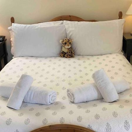 Kemble Secluded Romantic Cotswolds Barn - Sleeps 2 To 4 - Near Cirencester - Dog Friendlyヴィラ エクステリア 写真